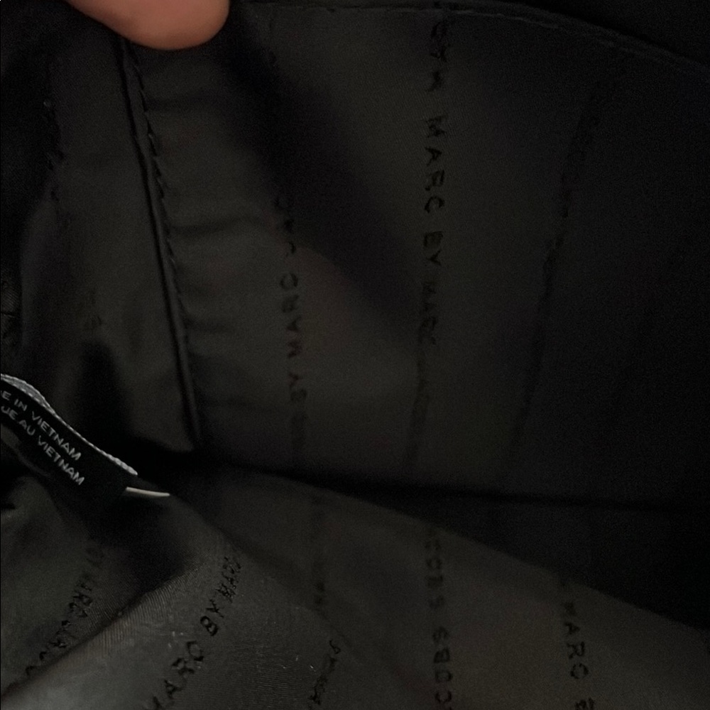 Marc Jacobs Black Laptop Bag with Adjustable Strap - Picture 7 of 10